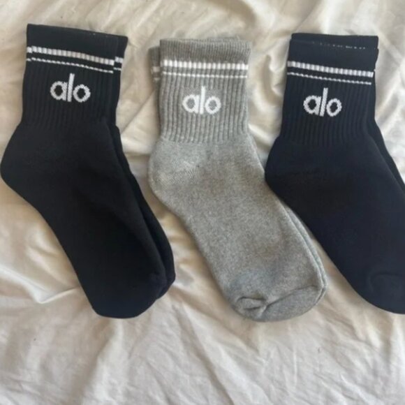 ALO Yoga unisex throwback half crew Black and Gray Socks Set - Picture 1 of 1